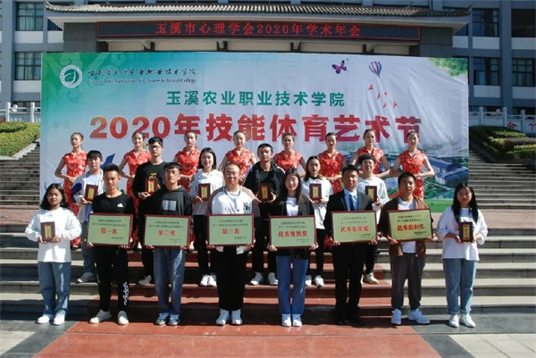 1-220F3223AMV.jpg