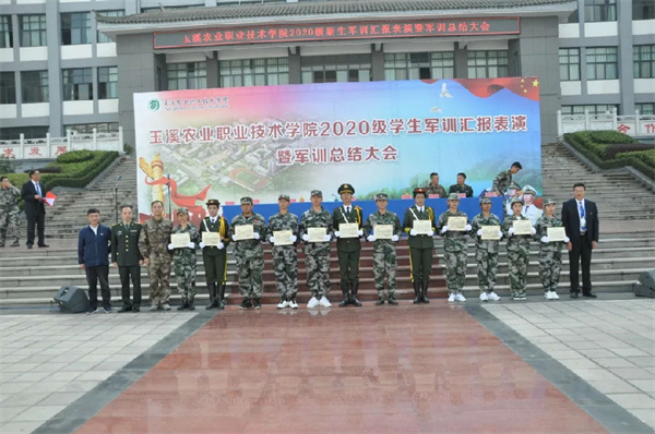 1-220F3223P9438.jpg