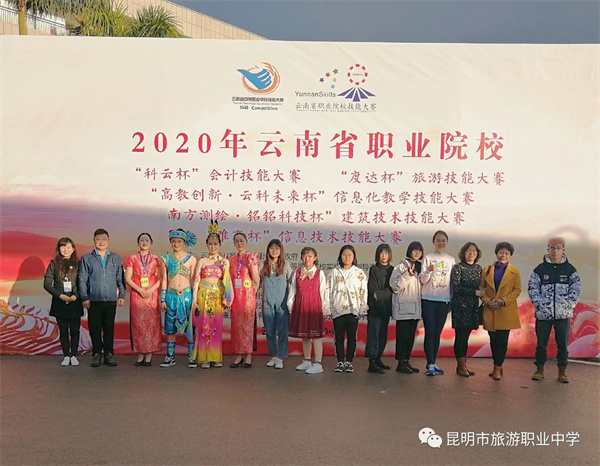 1-220F50PF4421.jpg