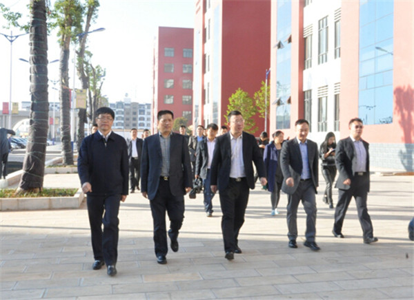 曲靖麒麟职业教育集团(曲靖麒麟职教中心)2021年五年一贯制大专/三年制普通中专招生简章(图17)